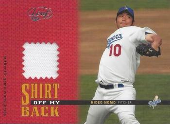 2004 Leaf - Shirt Off My Back #SOMB-4 Hideo Nomo Front