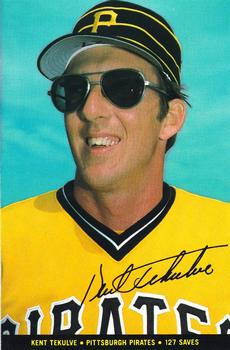 1983 Topps Foldouts - Career Saves Relief Aces #NNO Dan Quisenberry / Kent Tekulve Back