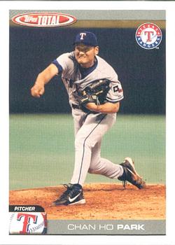 2004 Topps Total #569 Chan Ho Park Front