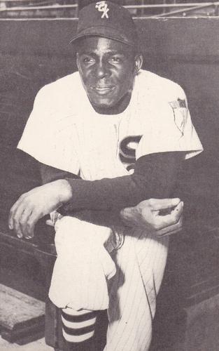 1975 TCMA The 1950's League Leaders #NNO Minnie Minoso Front