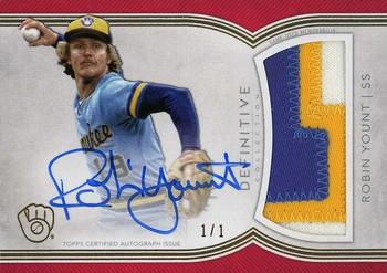 2018 Topps Definitive Collection - Definitive Autograph Relic Collection Red #DCAR-RY Robin Yount Front