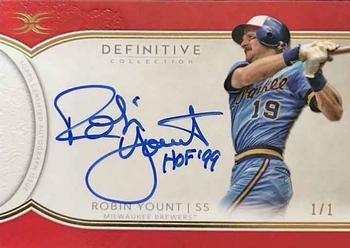 2018 Topps Definitive Collection - Definitive Autograph Inscription Collection Red #DCA-RY Robin Yount Front