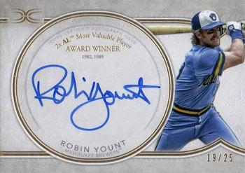 2018 Topps Definitive Collection - Legendary Autograph Collection #DCLA-RY Robin Yount Front