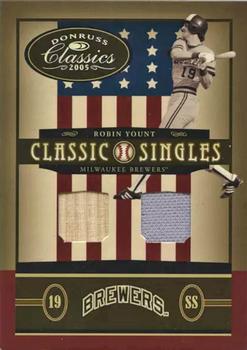2005 Donruss Classics - Classic Singles Materials #CS-19 Robin Yount Front