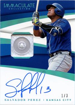 2018 Panini Immaculate Collection - Immaculate Material Signatures Button #IMS-SP Salvador Perez Front