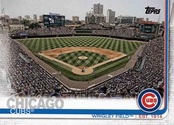 2019 Topps #197 Wrigley Field Front