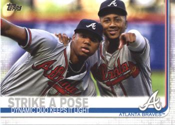 2019 Topps #508 Strike a Pose Front