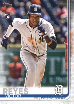 2019 Topps #560 Victor Reyes Front