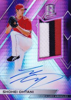 2018 Panini Chronicles - Spectra Rookie Jersey Autographs Neon Pink #RJA-SO Shohei Ohtani Front
