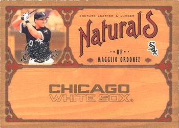 2005 Donruss Leather & Lumber - Naturals #N-13 Magglio Ordonez Front