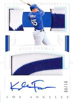 2018 Panini National Treasures - Player's Collection Signatures Holo Silver #PCS-KF Kyle Farmer Front