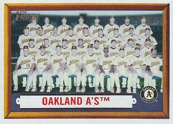 2006 Topps Heritage #204 Oakland Athletics Front
