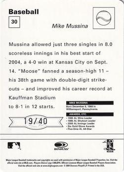 2005 Leaf - Sportscasters 40 Red Throwing-Glove #30 Mike Mussina Back