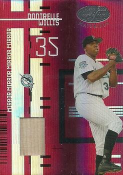 2005 Leaf Certified Materials - Mirror Bat Red #38 Dontrelle Willis Front