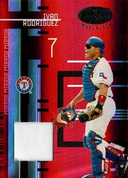 2005 Leaf Certified Materials - Mirror Fabric Red #179 Ivan Rodriguez  Front