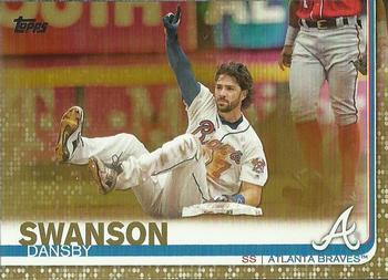 2019 Topps - Gold #191 Dansby Swanson Front