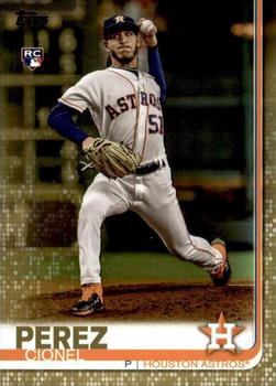 2019 Topps - Gold #392 Cionel Perez Front