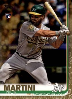 2019 Topps - Gold #618 Nick Martini Front