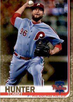 2019 Topps - Gold #619 Tommy Hunter Front