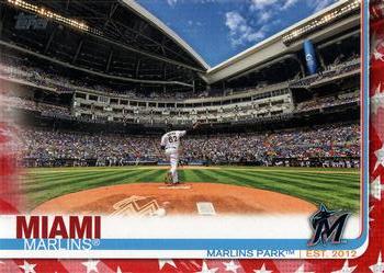 2019 Topps - Independence Day #555 Marlins Park Front