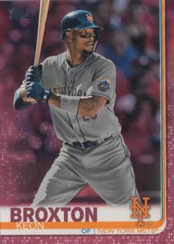 2019 Topps - Mother's Day Pink #416 Keon Broxton Front