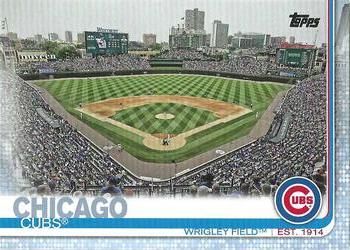 2019 Topps - Father's Day Blue #197 Wrigley Field Front