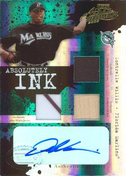 2005 Playoff Absolute Memorabilia - Absolutely Ink Swatch Triple Spectrum #AI-35 Dontrelle Willis Front