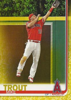 2019 Topps - Yellow #100 Mike Trout Front