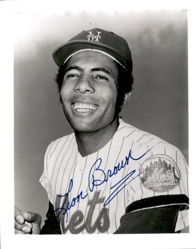 1976 New York Mets Photos 4x5 #NNO Leon Brown Front