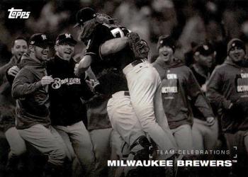 2019 Topps On-Demand Black and White - Team Celebration #TC-9 Milwaukee Brewers Front