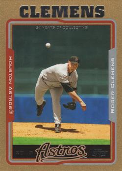 2005 Topps - Gold #565 Roger Clemens Front