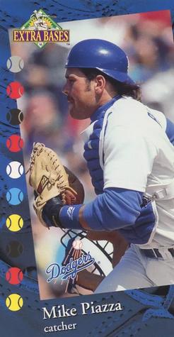 1995 Fleer Extra Bases #P8 Mike Piazza Front
