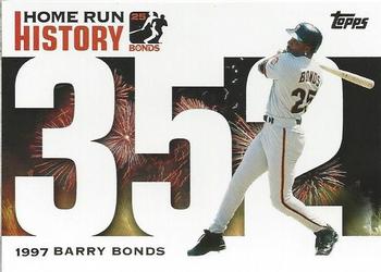 2005 Topps Updates & Highlights - Barry Bonds Home Run History #BB 352 Barry Bonds Front