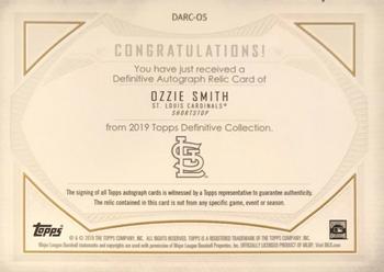 2019 Topps Definitive Collection - Definitive Autograph Relic Green #DARC-OS Ozzie Smith Back