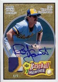 2005 Upper Deck Baseball Heroes - Signature Patches #62 Robin Yount Front