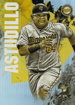 2019 Topps Fire - Gold Minted #4 Willians Astudillo Front