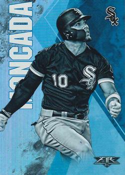 2019 Topps Fire - Blue Chip #175 Yoan Moncada Front
