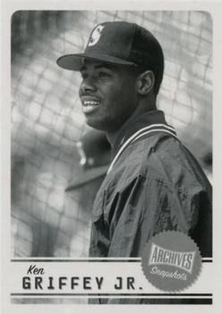 2019 Topps Archives Snapshots - Black and White #AS-KG Ken Griffey Jr. Front