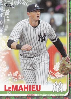 2019 Topps Holiday #HW28 DJ LeMahieu Front