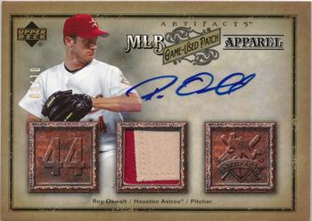 2006 Upper Deck Artifacts - MLB Game-Used Patch Apparel Autographs #RO Roy Oswalt Front