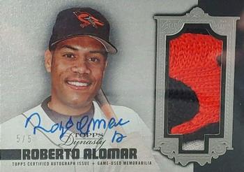 2019 Topps Dynasty - Autographed Patches Silver #DAP-RA3 Roberto Alomar Front