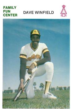 1980 Family Fun Center San Diego Padres #NNO Dave Winfield Front