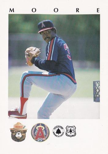 1985 California Angels Smokey #21 Donnie Moore Front