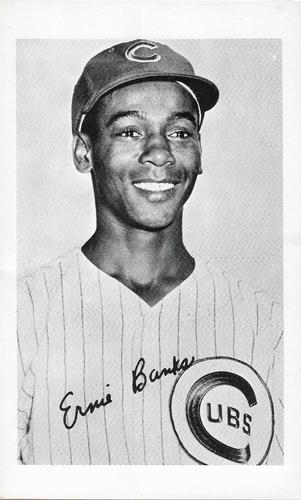 1973 Chicago Cubs B&W Picture Pack #NNO Ernie Banks Front
