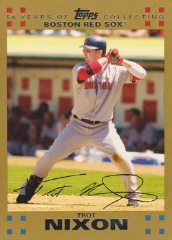 2007 Topps - Gold #142 Trot Nixon Front