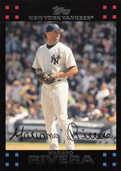 2007 Topps - Red Back #570 Mariano Rivera Front
