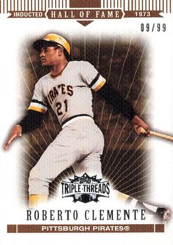 2007 Topps Triple Threads - Gold #4 Roberto Clemente Front