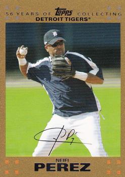 2007 Topps Updates & Highlights - Gold #UH76 Neifi Perez Front
