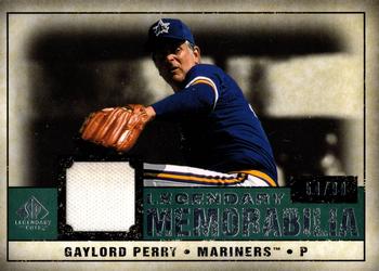 2008 SP Legendary Cuts - Legendary Memorabilia Green #LM-GP Gaylord Perry Front
