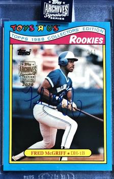 2020 Topps Archives Signature Series Retired Player Edition - Fred McGriff #18 Fred McGriff Front